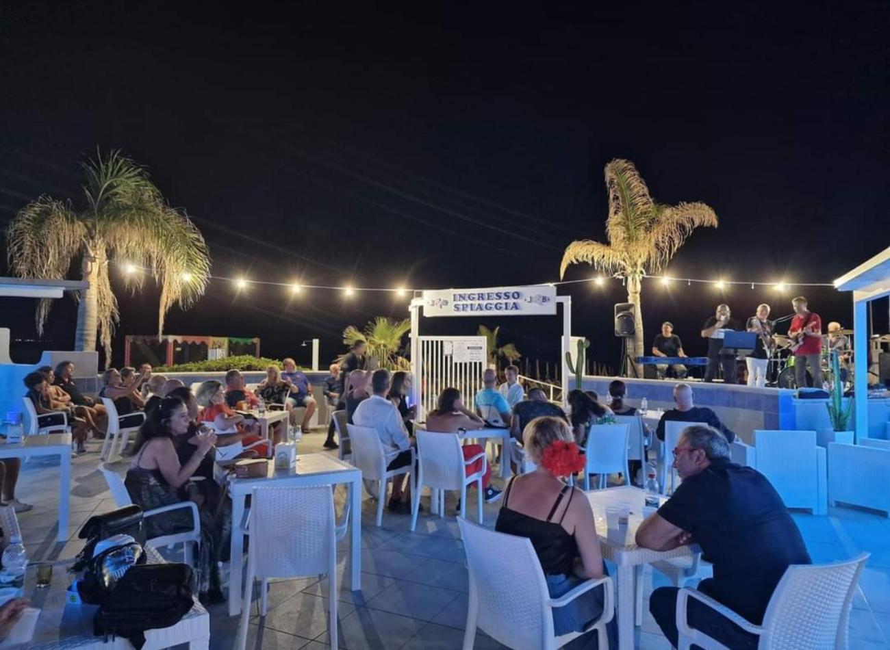 Freedom Village Soverato Marina Exterior photo